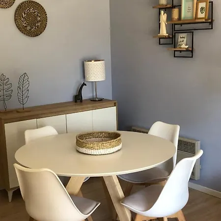 Residentie Noordhinder Διαμέρισμα *